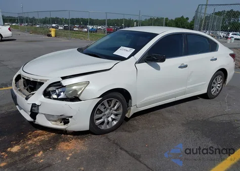 2015 Nissan Altima 2.5 S из США, поврежденный, VIN 1N4AL3AP9FC574943